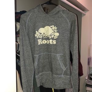 ROOTS Grey Sweatshirt